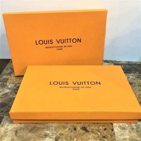 louis vuitton bruin vierkantjes|louis vuitton boxes.